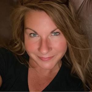 Meet your Posher, Denise